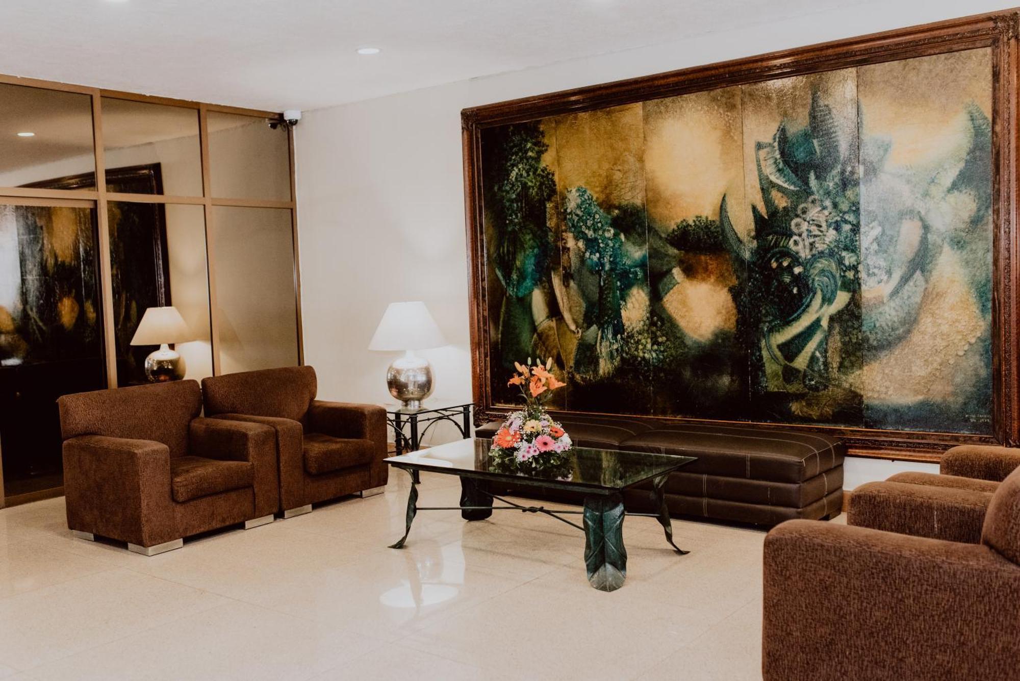 Hotel Laffayette Ejecutivo Гвадалахара Экстерьер фото