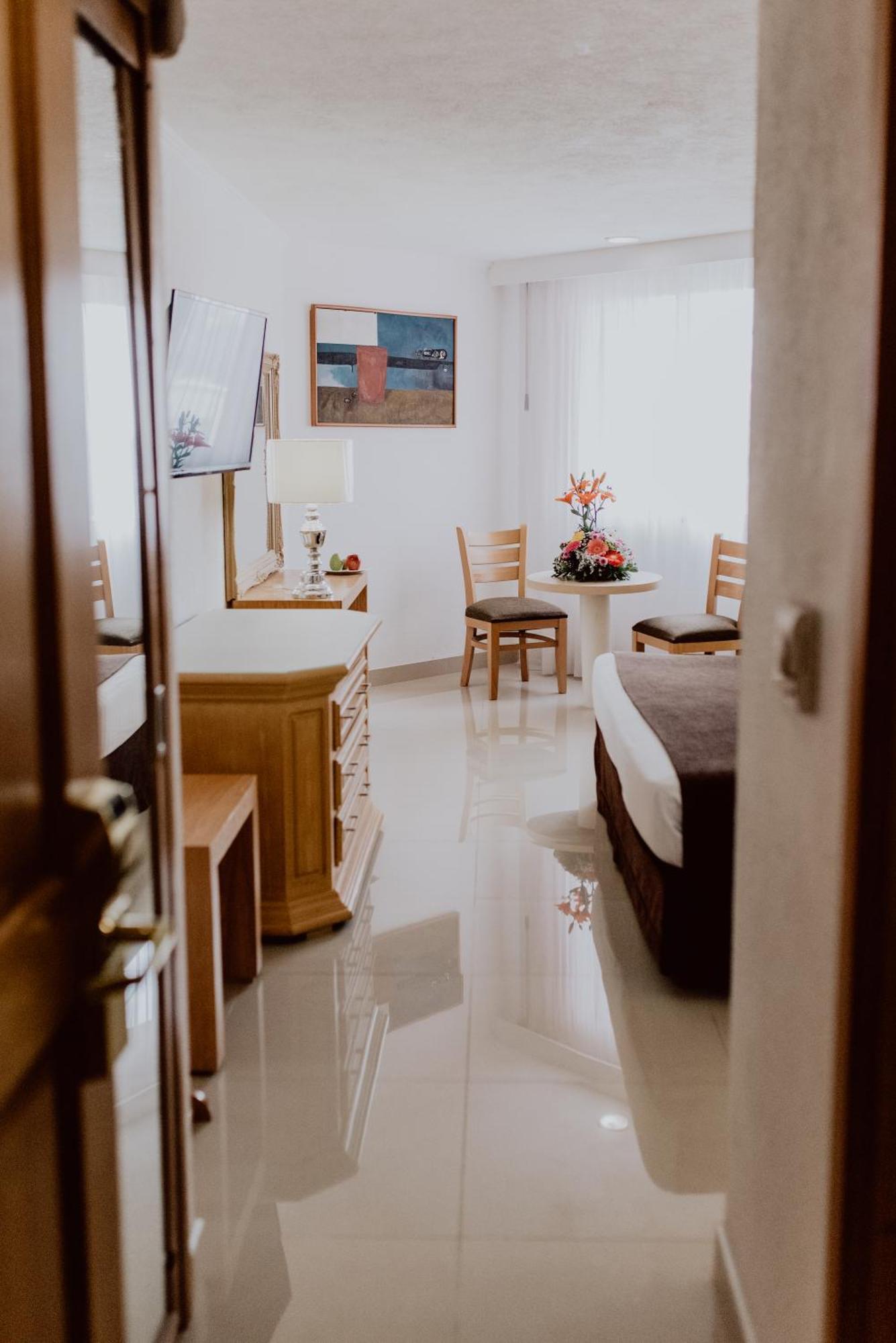 Hotel Laffayette Ejecutivo Гвадалахара Экстерьер фото