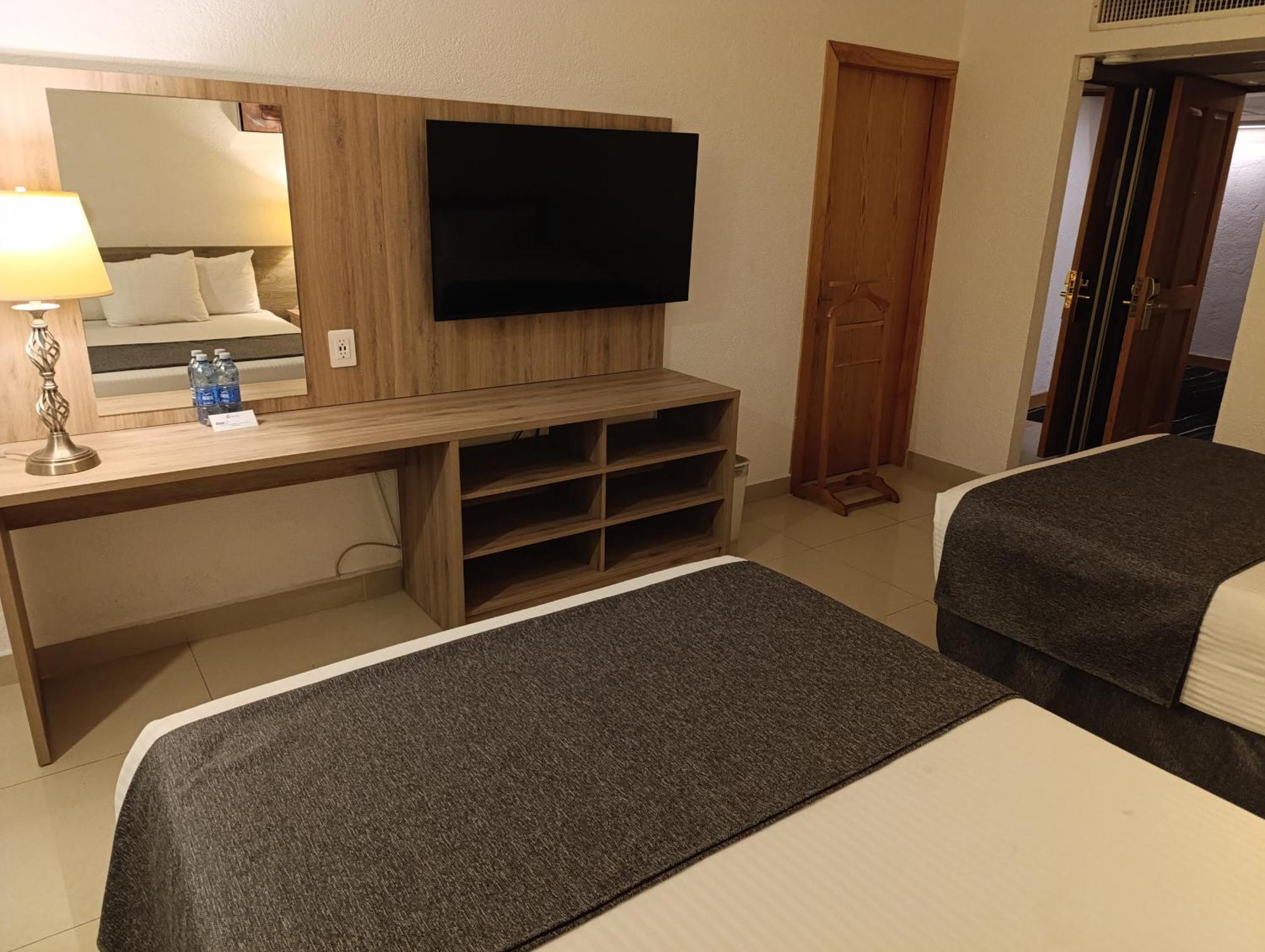 Hotel Laffayette Ejecutivo Гвадалахара Экстерьер фото